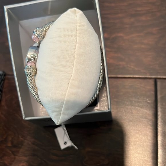 Watch mother of pearl with open bracelet NIB - Picture 4 of 6